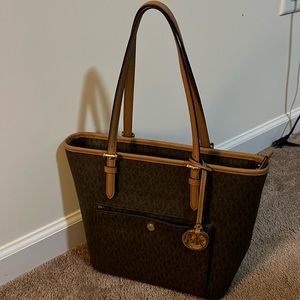 Michael Kors purse new with tags , no smoking no pets home.